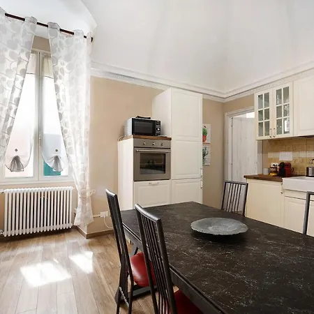 Sr3 Cassini - Elegante Lägenhet